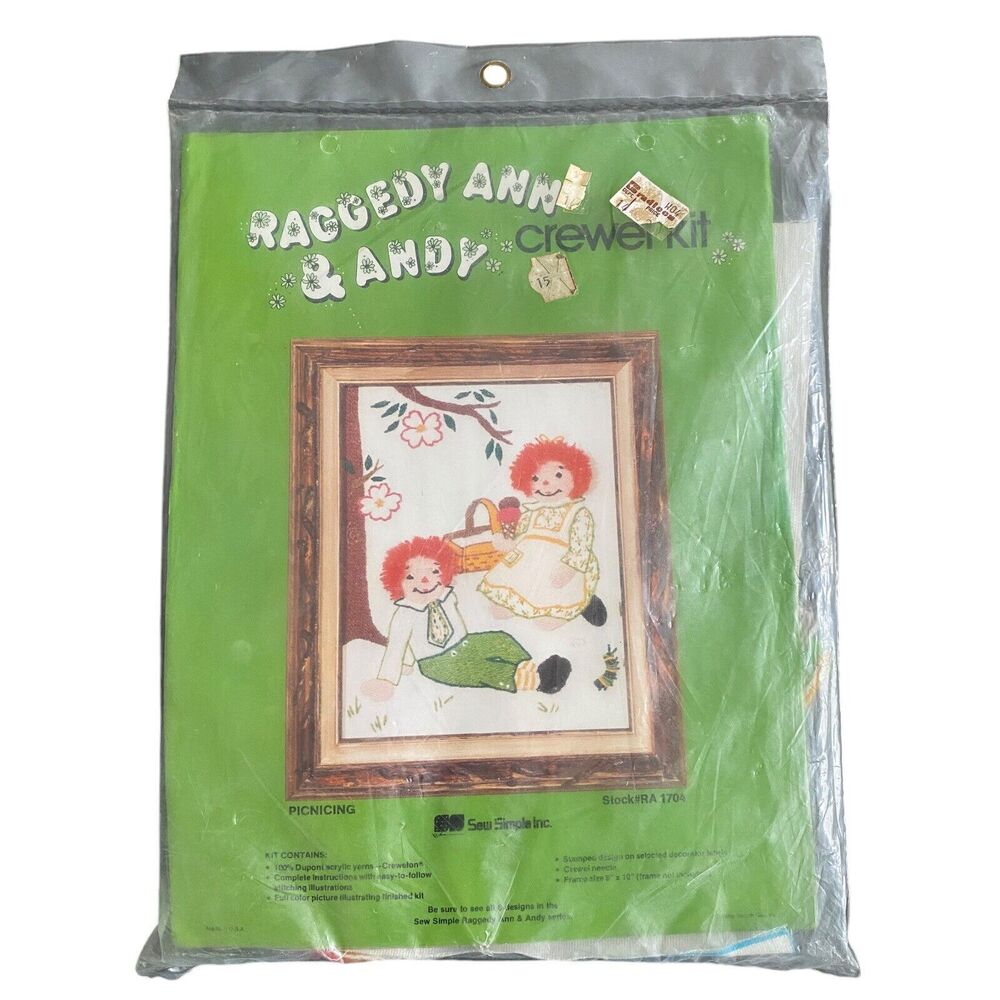 Vintage Sew Simple Inc. Raggedy Ann & Andy Crewel Kit Picnicing Craft Art